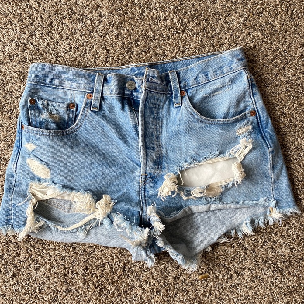 LEVIS jean shorts